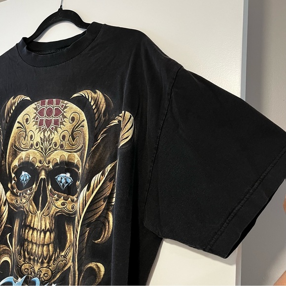 187 | Graphic Tee Shirt - Picture 3 of 16